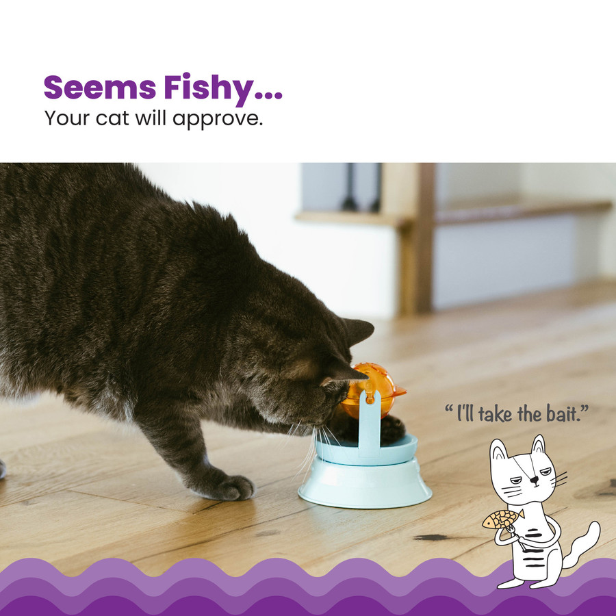 2-in-1 Treat Toy Spinning Fish Cat Toy And Cat Ball Track Topper